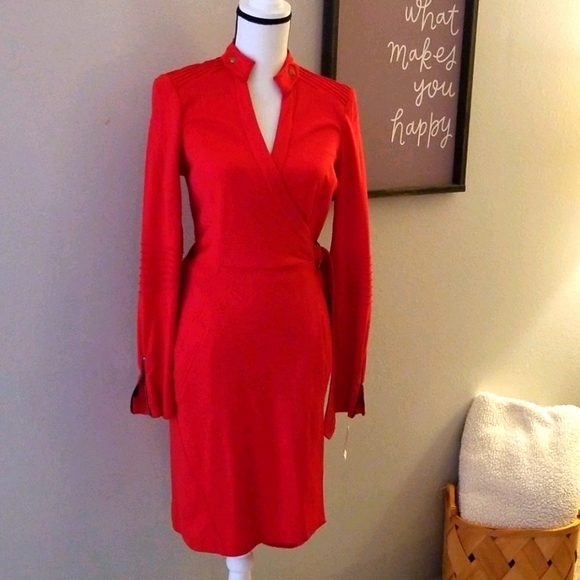 Diane Von Furstenberg Dresses & Skirts - NWT Diane Von Furstenberg wrap dress